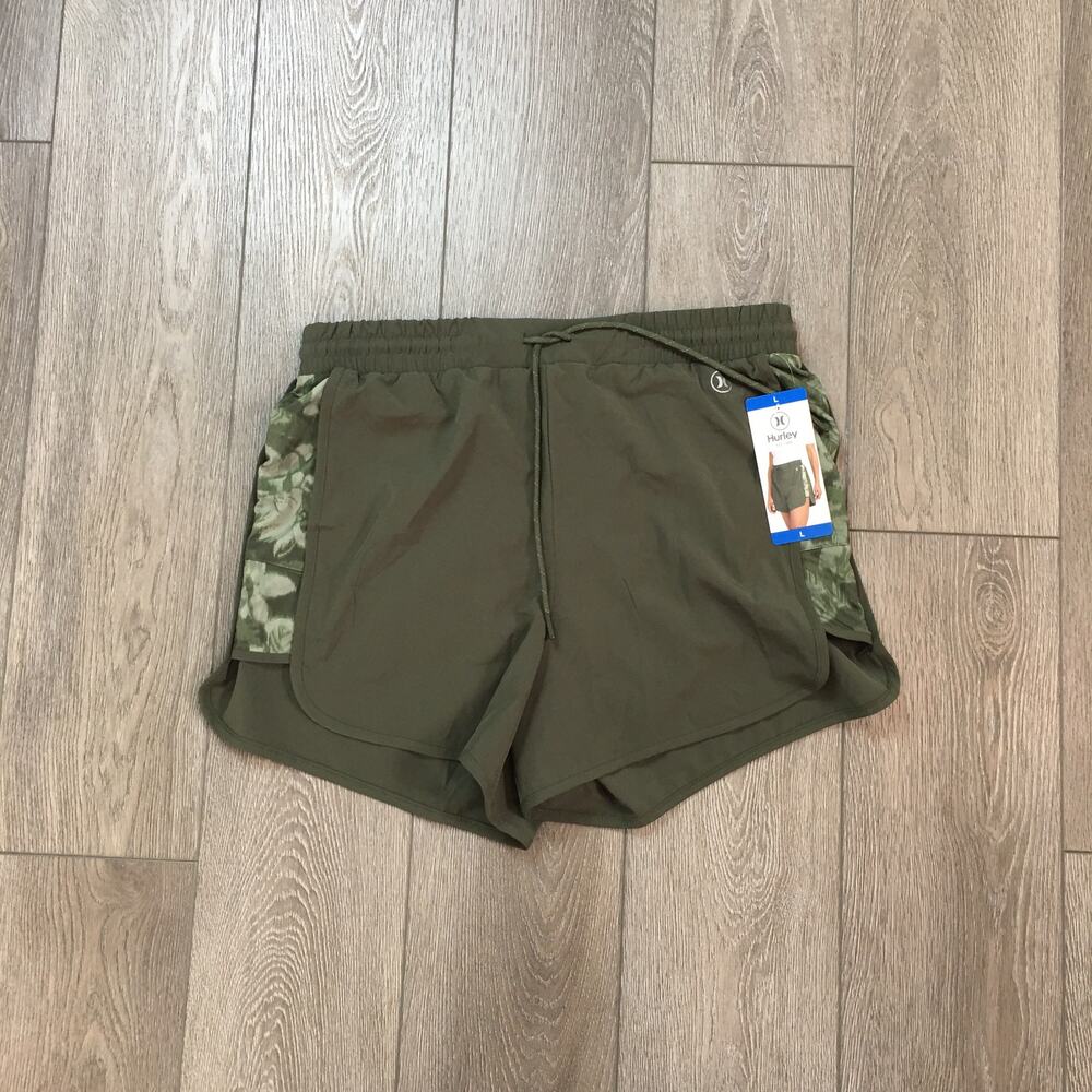 NWT Hurley Green Shorts  Floral Woman Size Large